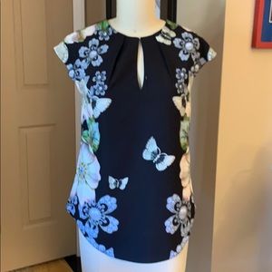 Ted Baker cap sleeve blouse Ted-Size 0 like a 2